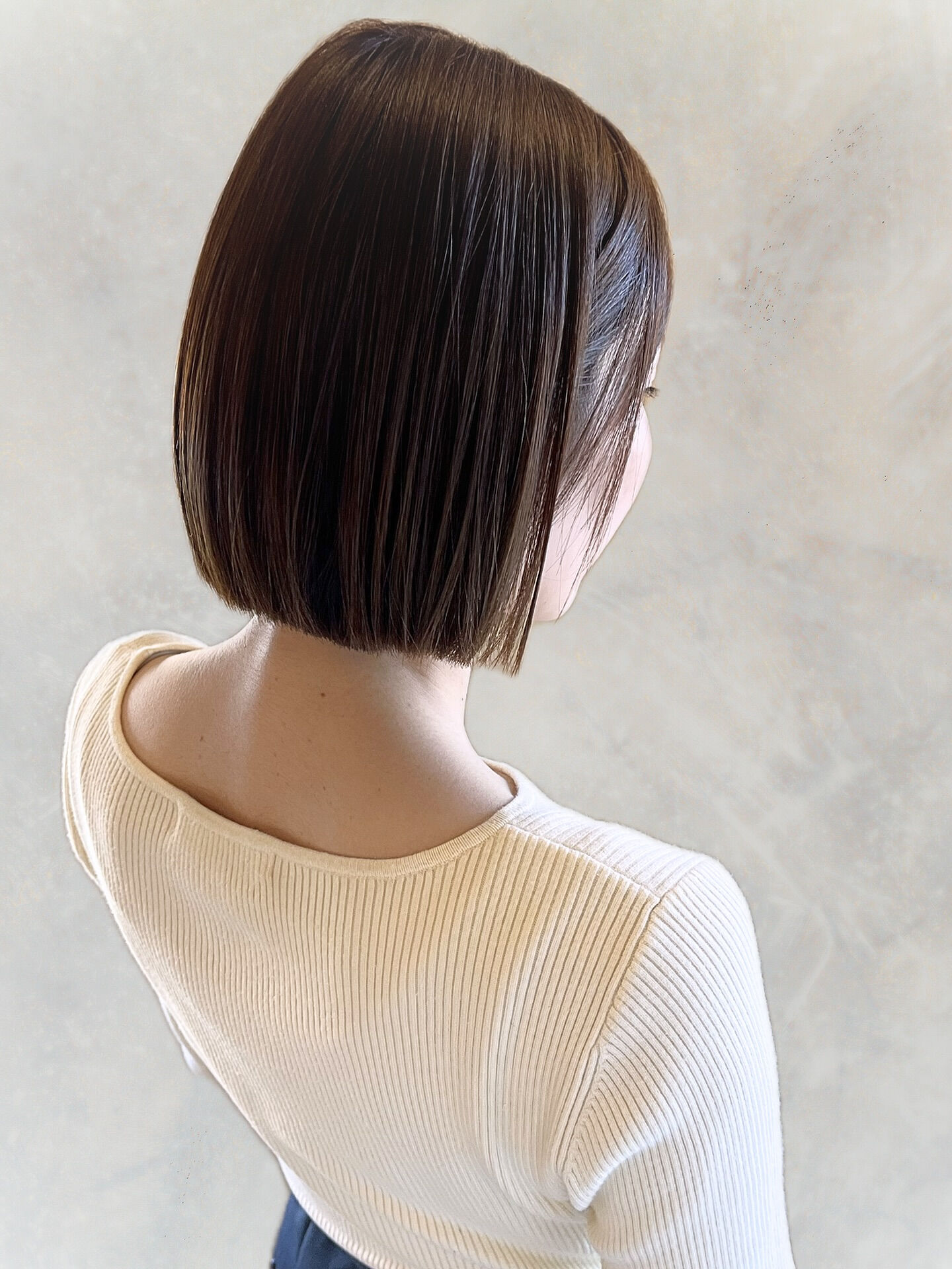 髪の色を素敵に保ちたいけれど、すぐに色落ちしたり、白髪染めで